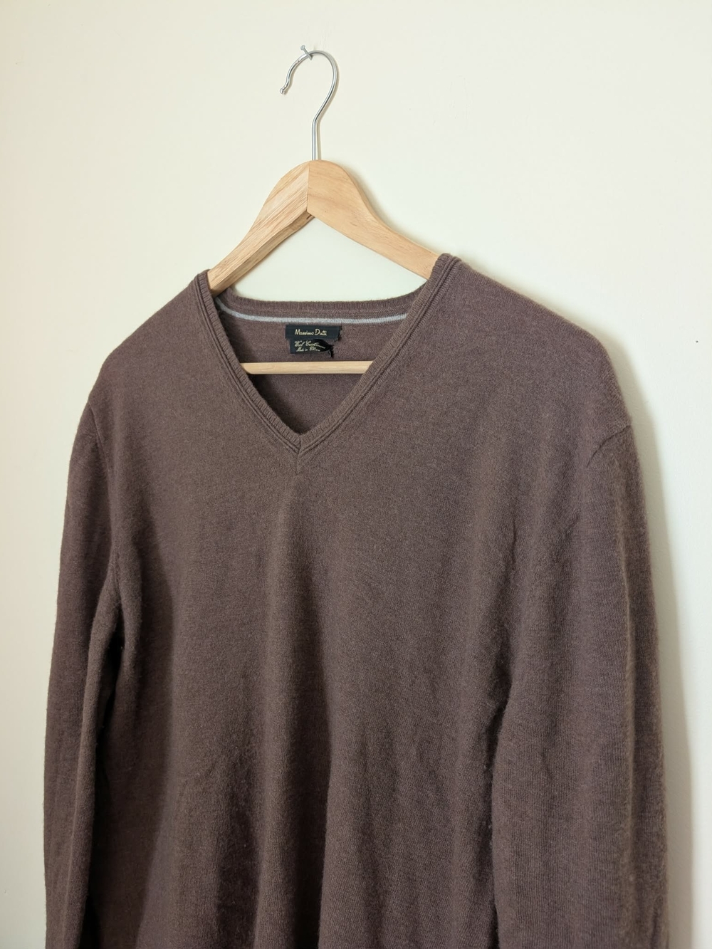 Massimo Dutti Men's V-Neck Sweater in Taupe Brown, Size L